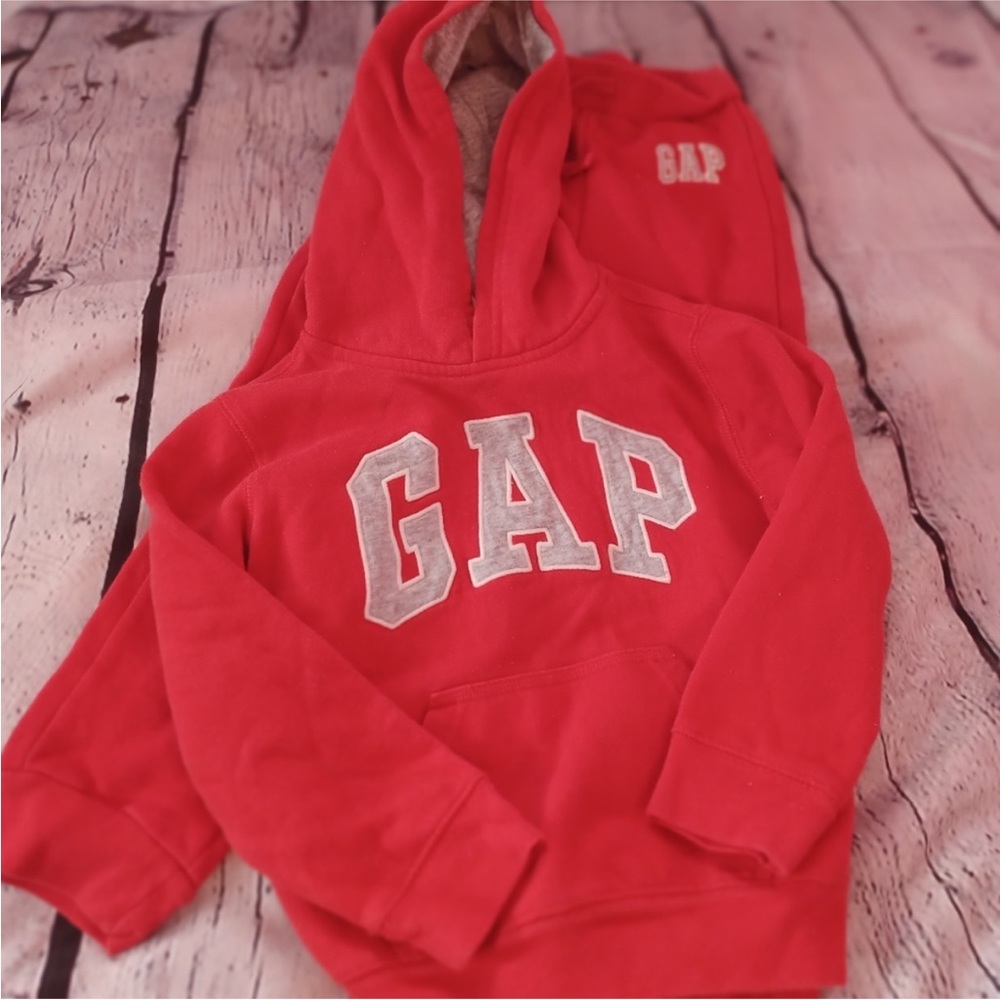 GAP Sweatsuit excellent condition size 5t